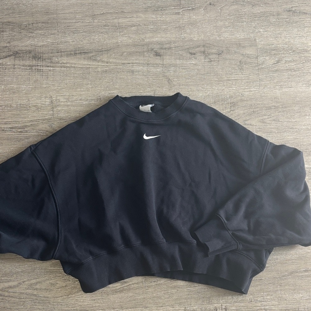 Nike bat wing crew neck